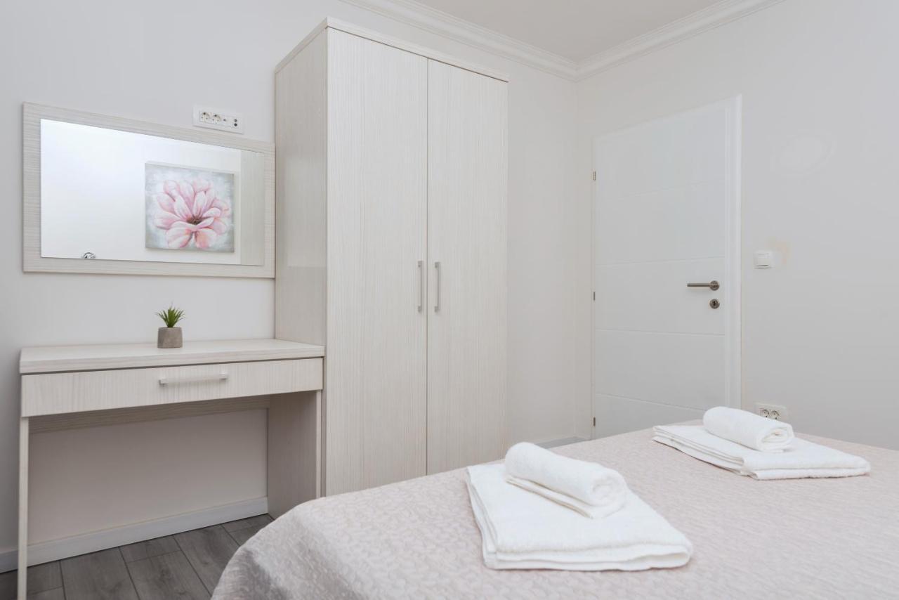 Apartments Petrusic Makarska Dış mekan fotoğraf