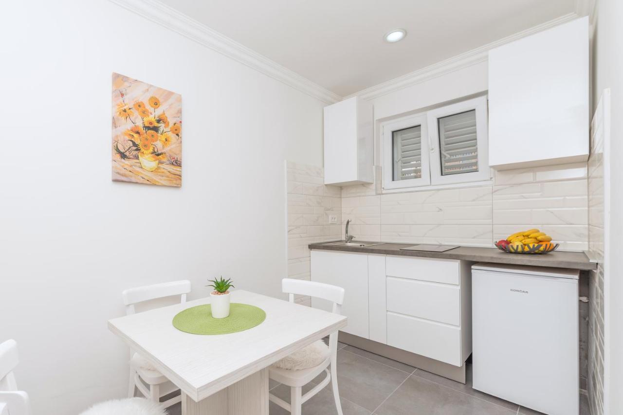 Apartments Petrusic Makarska Dış mekan fotoğraf